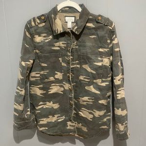 small camouflage shirt jacket